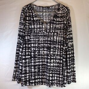 Tahari women's top black white size 2X long sleeve casual career stretch mature